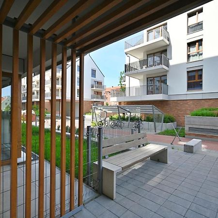 Beige 3City Apartment With Parking In Gdansk By Noclegi Renters Extérieur photo