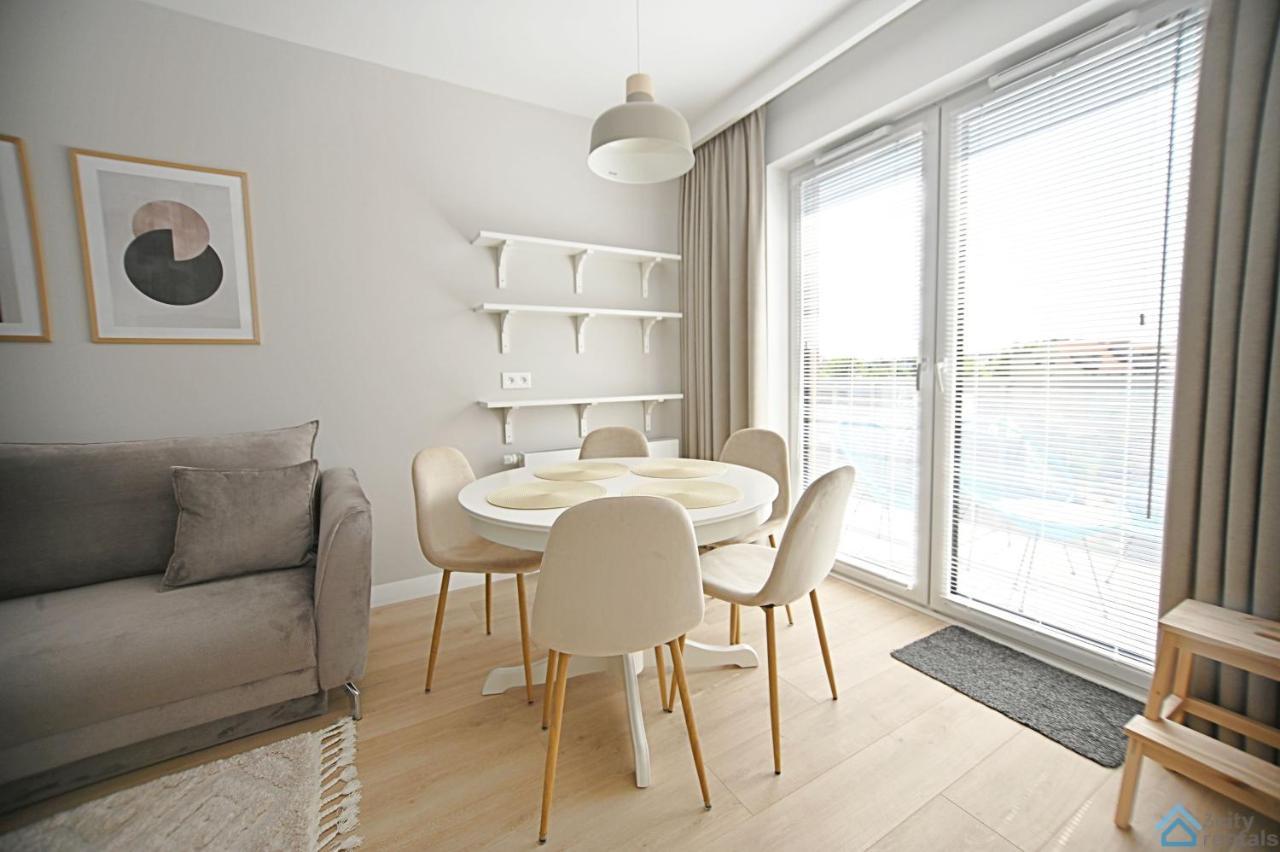 Beige 3City Apartment With Parking In Gdansk By Noclegi Renters Extérieur photo