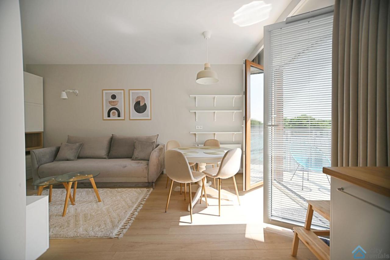 Beige 3City Apartment With Parking In Gdansk By Noclegi Renters Extérieur photo